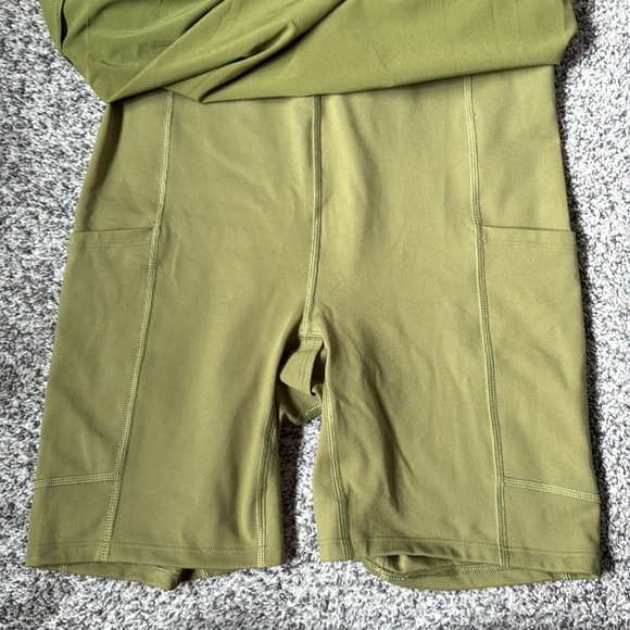Fabletics Laura Active dress - Picture 2 of 6